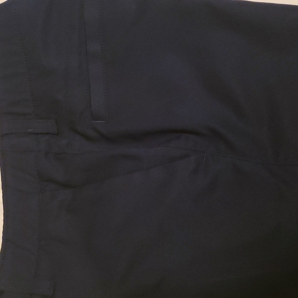 Under Armour Golf Shorts Size 14 Navy Blue - Picture 4 of 6